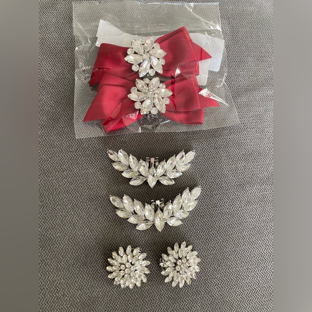 Rhinestone shoe decorations